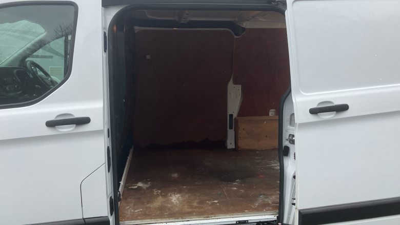 Ford Transit Custom 280 L1 Diesel Fwd 2.0 EcoBlue Hybrid 130ps Low Roof Leader Van